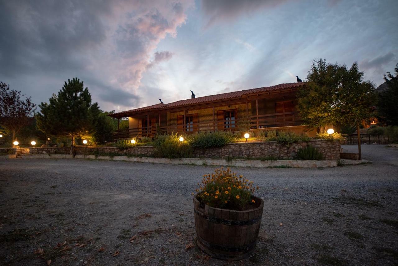 Orias Guesthouse & Farm カラブリタ エクステリア 写真