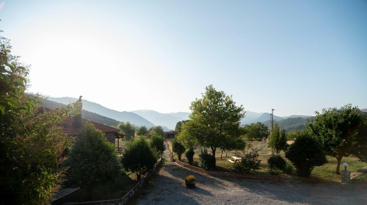 Orias Guesthouse & Farm カラブリタ エクステリア 写真